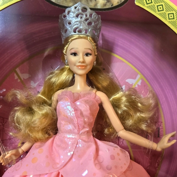 Wicked Deluxe Glinda URL misprint Mattel NWT never opened - Picture 5 of 7